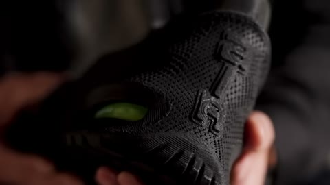 Beat 35: Black shoe held