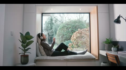 Beat 24: Lifestyle montage