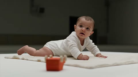 Beat 9: Baby looks up