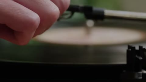 Beat 14: Controls and tonearm