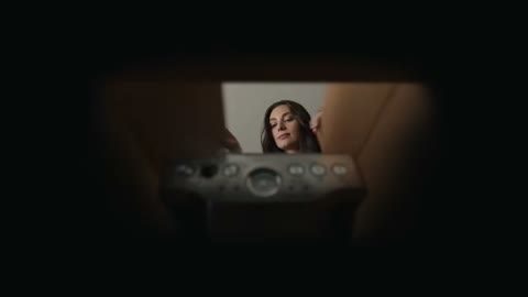 Beat 2: Fade to peephole