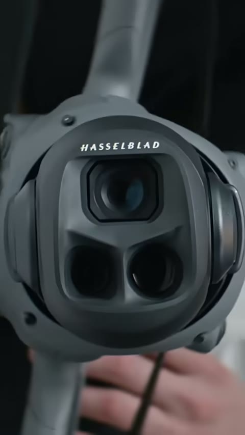 Beat 3: Camera head
