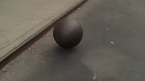 Beat 5: Ball lands