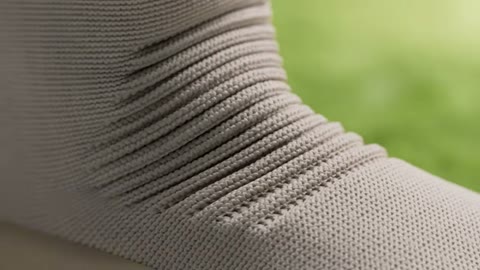 Beat 11: Foot on grass