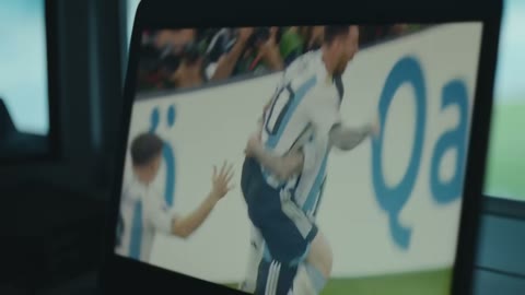 Beat 11: Messi and commentary box