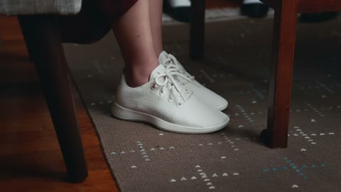 Beat 6: Sneakers
