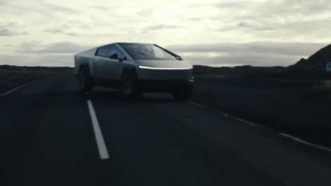 Beat 11: Semi on road