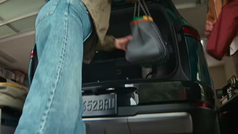 Beat 7: Packing the trunk