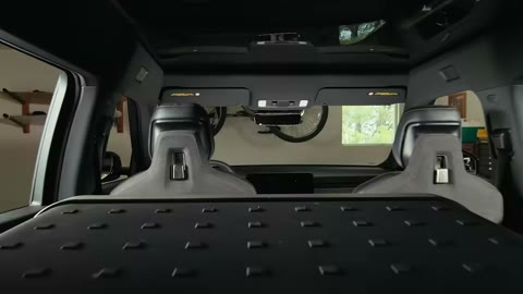 Beat 8: Seat release