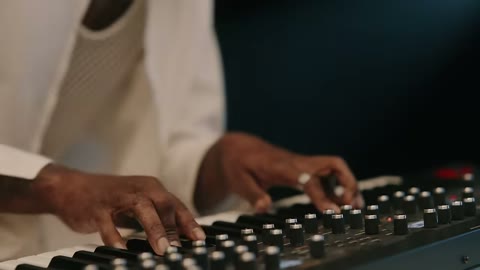 Beat 12: Stage wide
