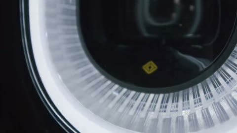 Beat 2: Wheel close-up