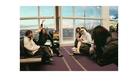 Beat 1: Airport lounge