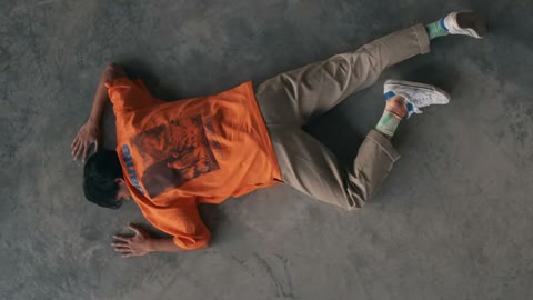 Beat 4: Fallen skater