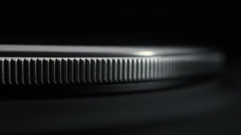Beat 1: Lens ring macro