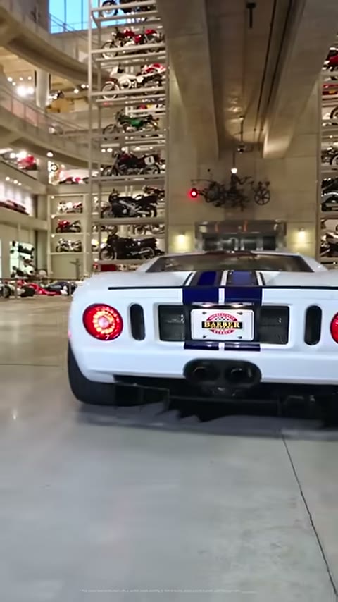 Beat 21: Sports car orbit