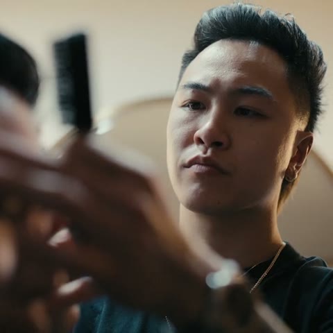 Beat 19: Selfie and portrait