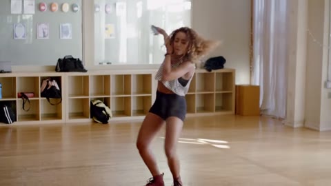 Beat 16: Pink dancer