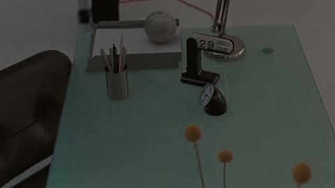 Beat 20: Phone lights up