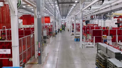 Beat 7: Factory aisle