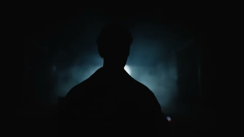 Beat 1: Dark warehouse