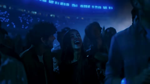 Beat 13: Crowd