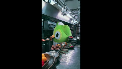Beat 17: Chef in profile