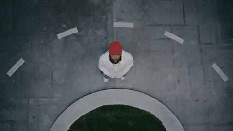 Beat 11: Red fan spins