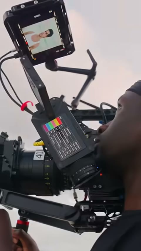 Beat 14: Camera operator