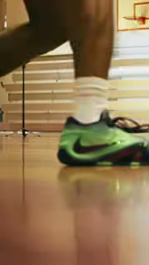 Beat 2: Court floor
