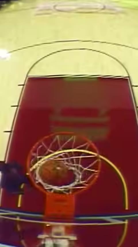 Beat 9: Hoop overhead