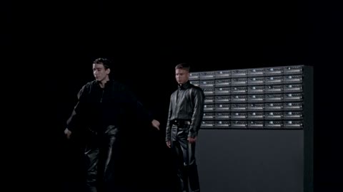Beat 4: Wide dance