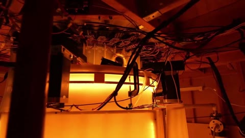 Beat 23: Machine underside