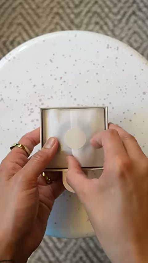Beat 8: Tray reveal