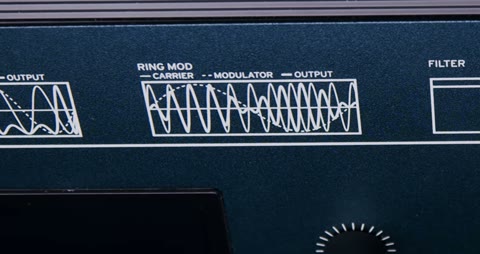 Beat 8: Hand, OP 1 knob