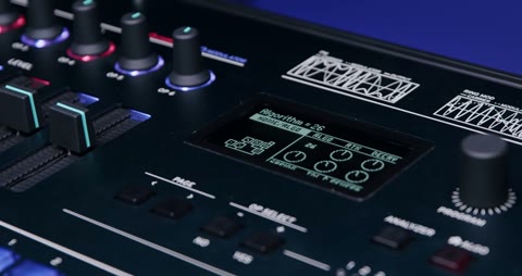 Beat 13: Button column