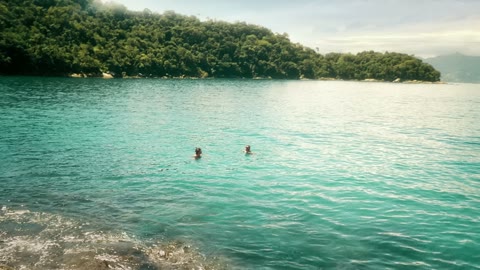 Beat 9: Distant swimmers