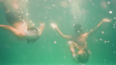 Beat 10: Snorkellers