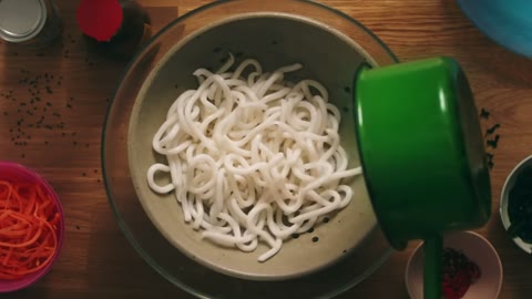 Beat 3: Noodles pour