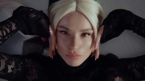 Beat 2: Face