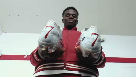 Beat 3: Boots to camera