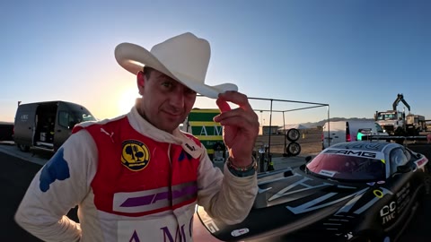 Beat 7: Driver in cowboy hat