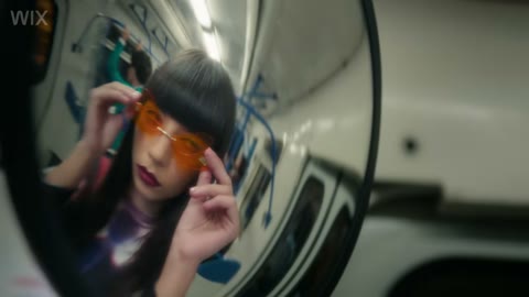 Beat 21: Orange glasses