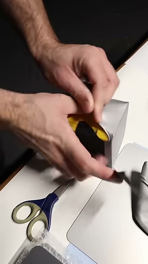 Beat 7: Cardboard