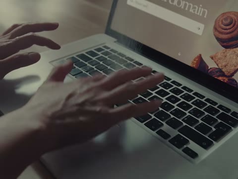 Beat 8: Typing 'flo'