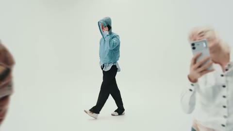Beat 9: Hooded walker pass