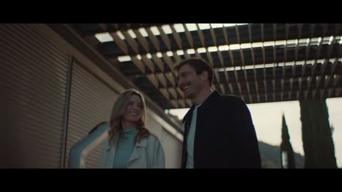 Beat 11: Couple under pergola