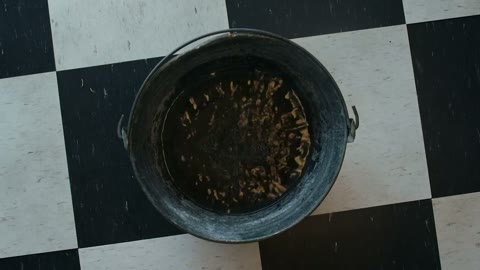 Beat 3: Empty bucket