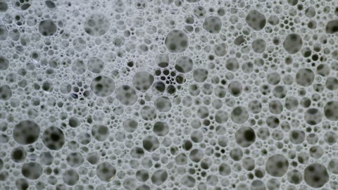 Beat 4: Suds form
