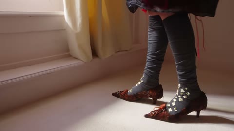 Beat 16: Patterned shoes